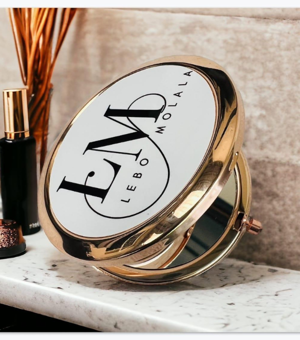 Personalized Compact Mirror